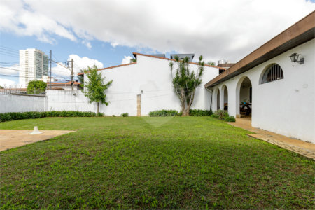 Casa Térrea à venda com 3 quartos, sendo 1 suíte,  em Brooklin Velho, São Paulo, SP