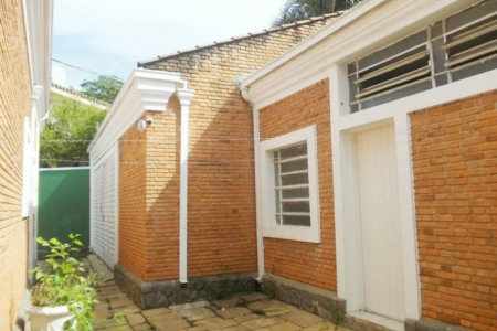 Casa à venda com 3 quartos, sendo 1 suíte,  no condomínio Praça Pero Vaz de Caminha,260, São Paulo - SP