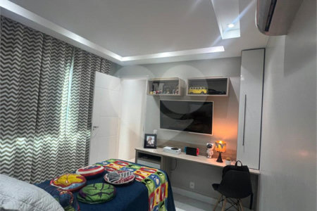 Casa à venda com 4 quartos, sendo 1 suíte, em Campo Grande, Rio de Janeiro, RJ