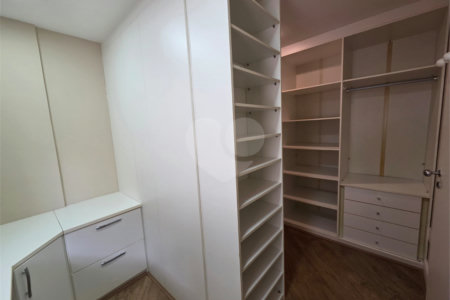Apartamento à venda com 3 quartos, sendo 1 suíte,  em Tijuca, Rio de Janeiro, RJ