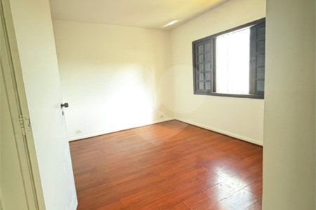 Sobrado à venda com 3 quartos, sendo 1 suíte, em Lauzane Paulista, São Paulo, SP