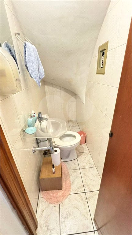 Sobrado à venda com 4 quartos em Interlagos, São Paulo, SP