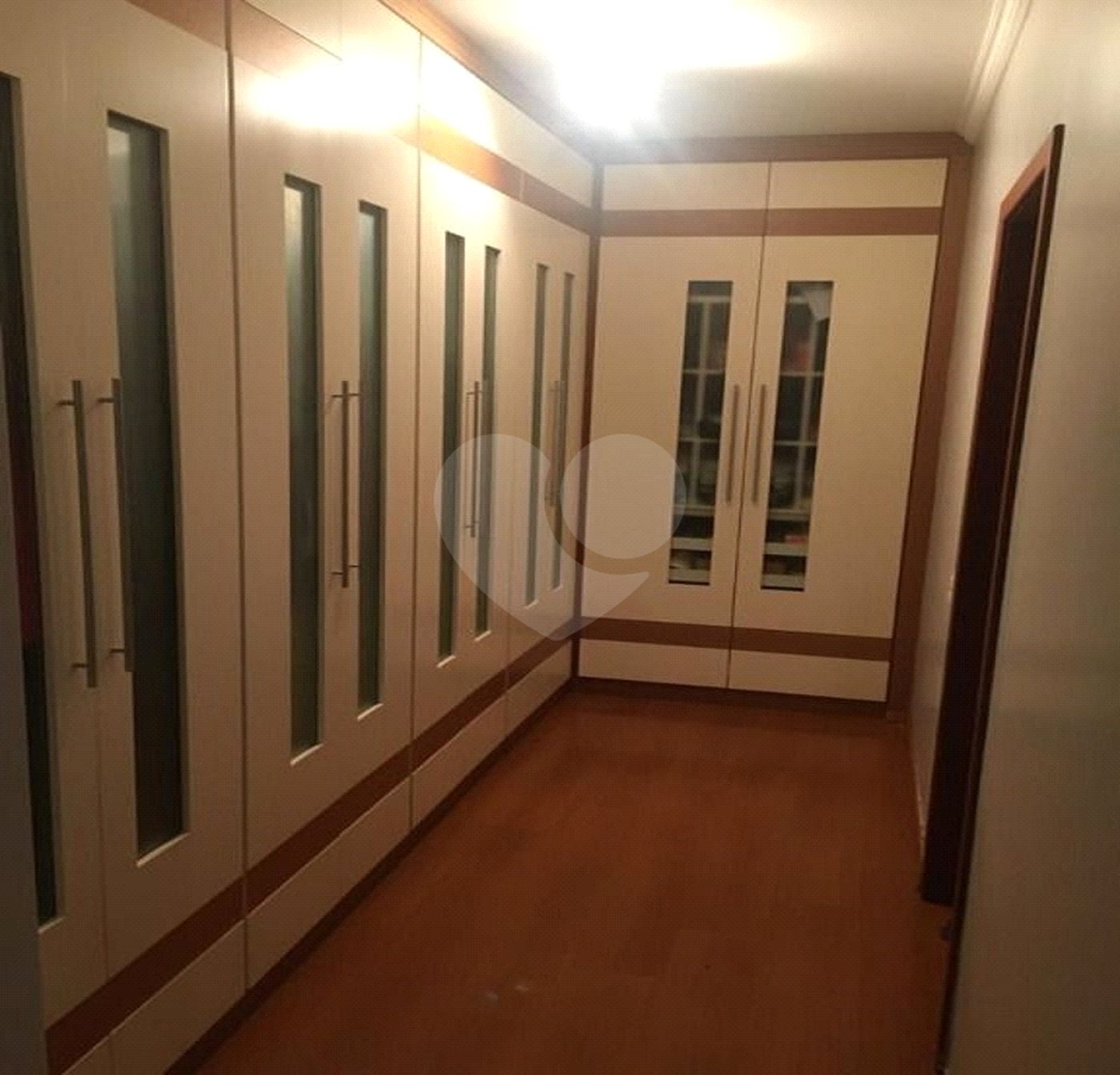 Casa à venda com 3 suítes no condomínio Lago Azul Residencial e Golfe, Araçoiaba da Serra - SP
