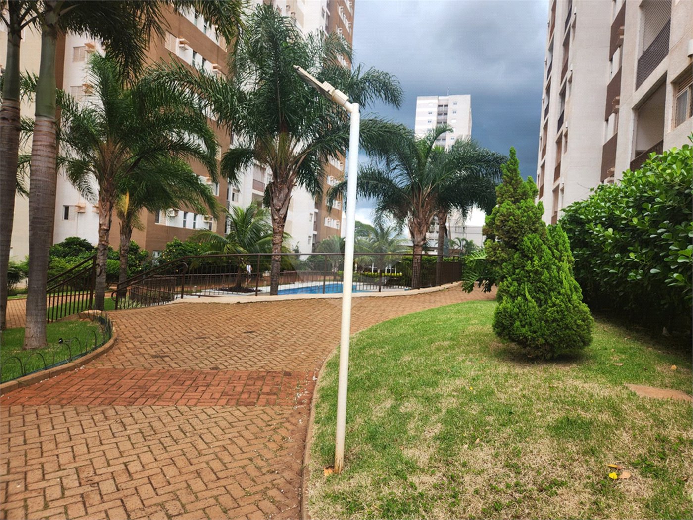 Apartamento à venda com 3 quartos, sendo 1 suíte, em Jardim dos Manacás, Araraquara, SP