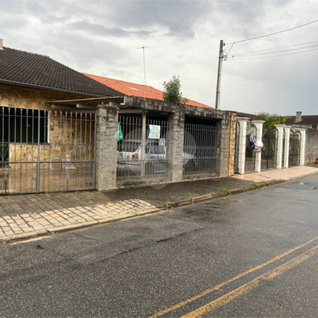 Casa à venda com 4 quartos, sendo 1 suíte, em Jardim Rincão, Arujá, SP