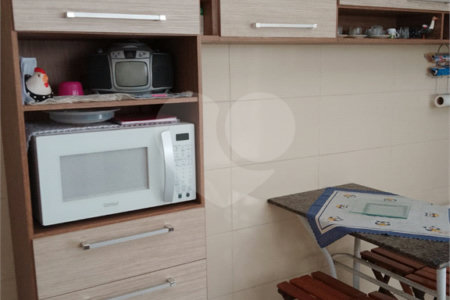 Sobrado à venda com 4 quartos, sendo 1 suíte, em Jardim Marisa, São Paulo, SP