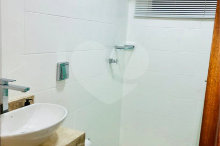 Casa à venda com 3 quartos, sendo 1 suíte, no condomínio Residencial Macaúba, Rondonópolis - MT
