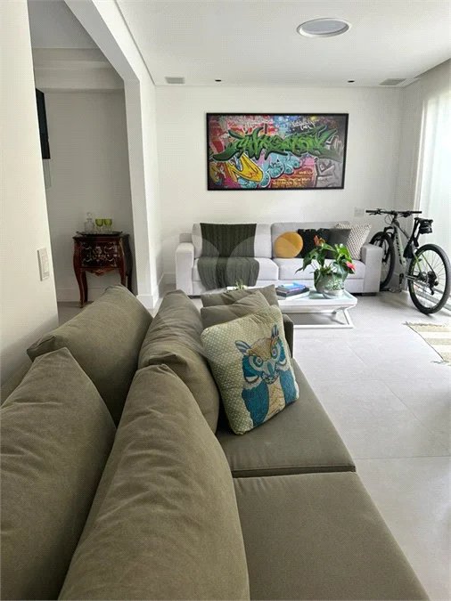 Casa à venda com 3 quartos, sendo 2 suítes, no condomínio Paulistano 2ª Fase, São Paulo - SP