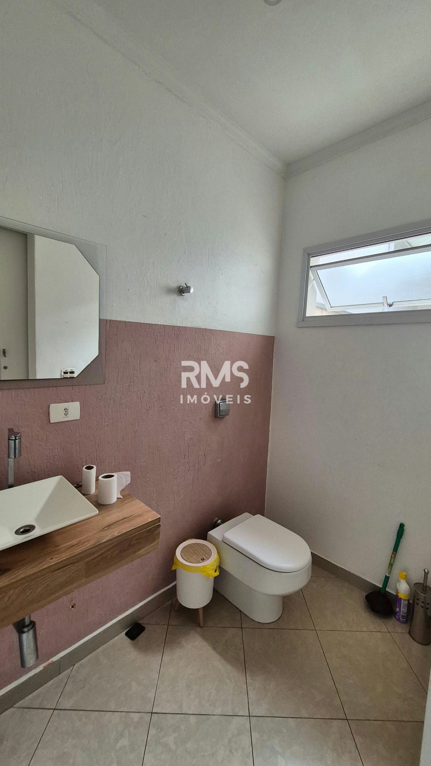 Casa para alugar com 3 quartos, sendo 1 suíte,  em Jardim Paraíso, Itu, SP