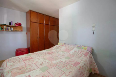 Sobrado à venda com 3 quartos em Jardim Trussardi, São Paulo, SP