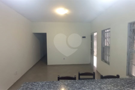 Casa à venda com 2 quartos em Capela, Vinhedo, SP