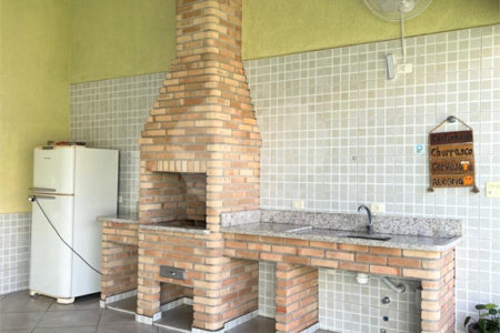 Casa Térrea à venda com 5 quartos, sendo 1 suíte, em Vila Santana, Mogi das Cruzes, SP