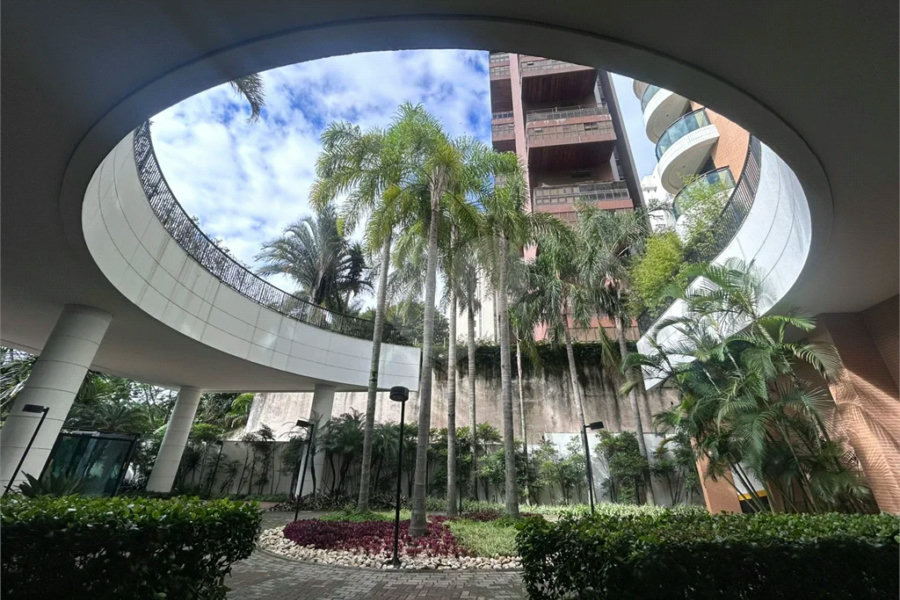 Apartamento à venda com 3 suítes em Morumbi, São Paulo, SP