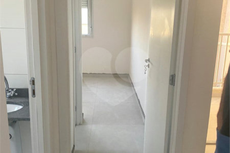 Apartamento à venda com 2 quartos, sendo 1 suíte, em Jardim Santo Antônio, Valinhos, SP