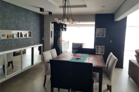 Apartamento à venda com 3 suítes em Vila Suzana, São Paulo, SP