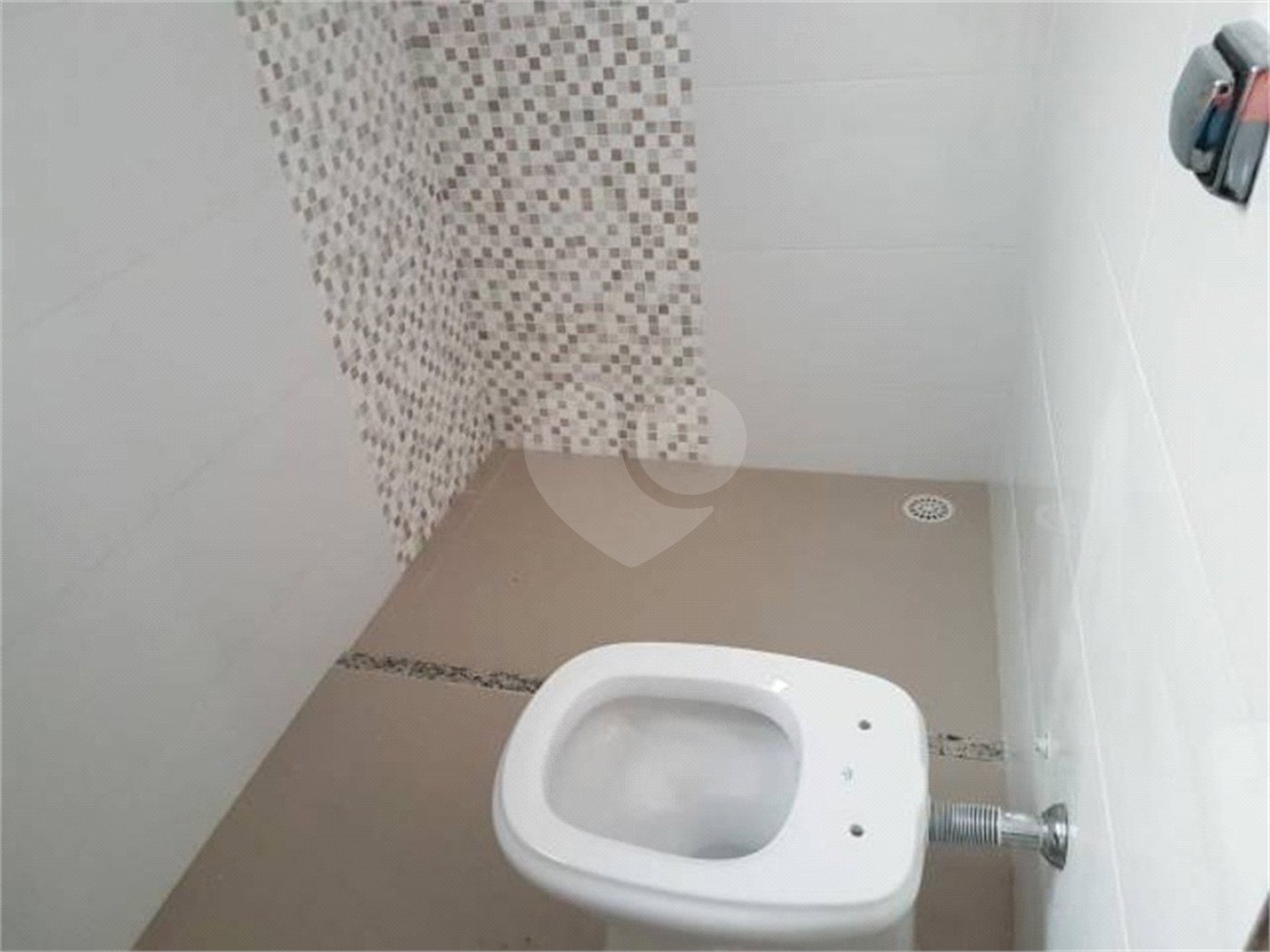 Casa à venda com 4 quartos, sendo 3 suítes, em Vila Brasilina, São Paulo, SP