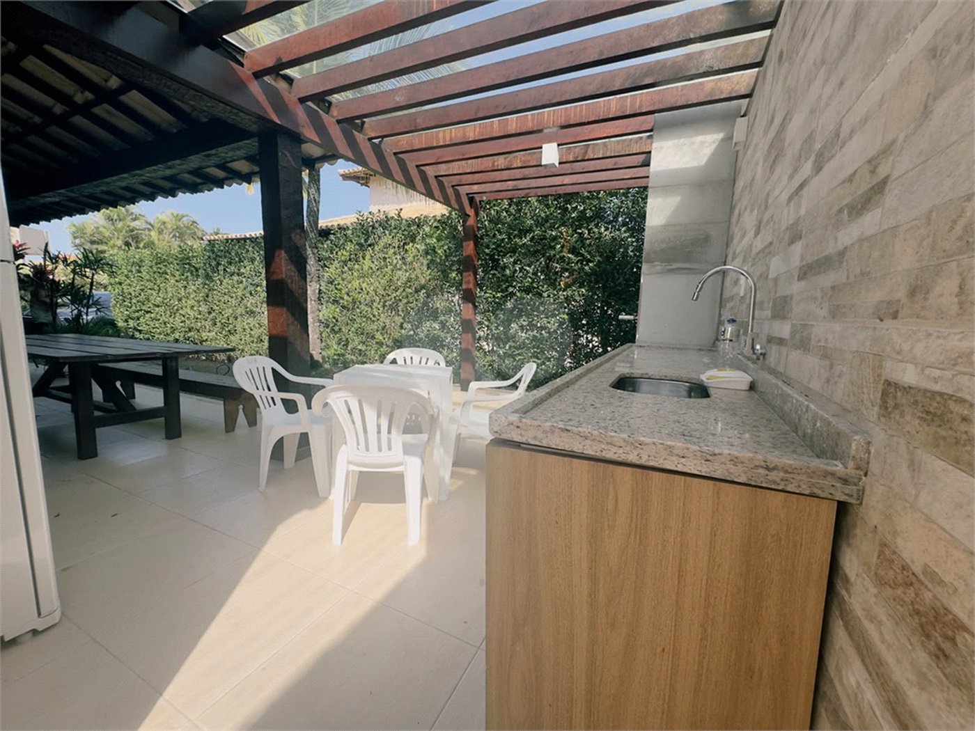 Casa em condomínio à venda com 4 quartos, sendo 3 suítes, em Manguinhos, Armação dos Búzios, RJ