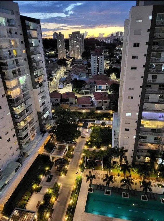 Apartamento à venda com 3 quartos, sendo 1 suíte,  em Jardim Vazani, São Paulo, SP
