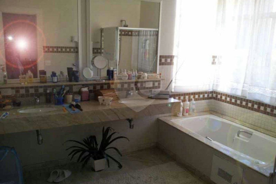 Apartamento à venda com 3 quartos, sendo 1 suíte,  em Bela Vista, São Paulo, SP