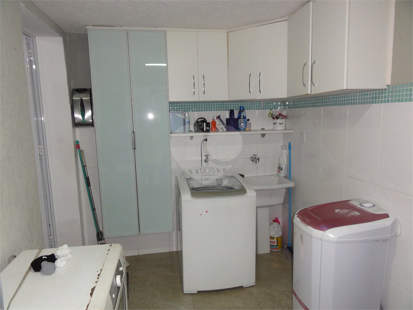 Sobrado à venda com 3 quartos, sendo 1 suíte, em Tremembé, São Paulo, SP