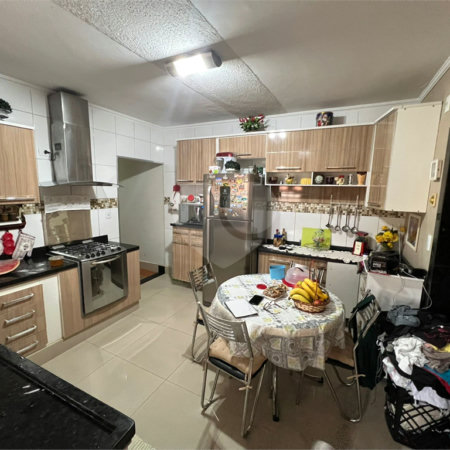 Casa à venda com 3 quartos, sendo 1 suíte, em Jardim Dourado, Guarulhos, SP