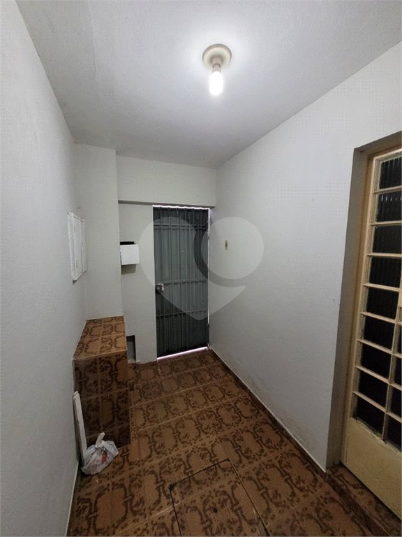 Sobrado à venda com 4 quartos em Vila Jurema, Ferraz de Vasconcelos, SP