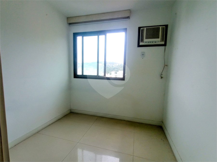 Apartamento para alugar com 3 quartos, sendo 1 suíte, em Rio Comprido, Rio de Janeiro, RJ