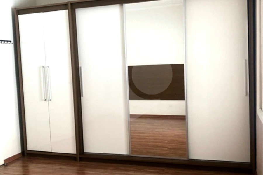Sobrado à venda com 4 quartos em Freguesia do Ó, São Paulo, SP