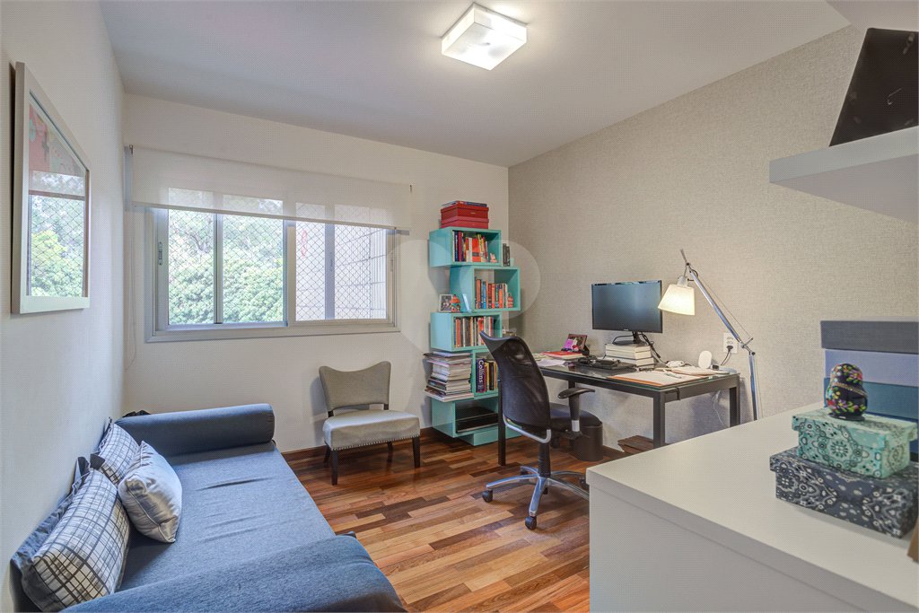 Apartamento à venda com 4 quartos, sendo 1 suíte, em Alto da Boa Vista, São Paulo, SP