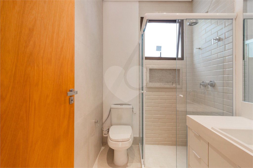Casa à venda com 4 quartos, sendo 1 suíte, em Jardim Guedala, São Paulo, SP