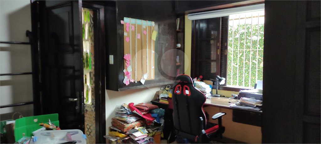 Sobrado à venda com 4 quartos, sendo 2 suítes, em Rio Pequeno, São Paulo, SP