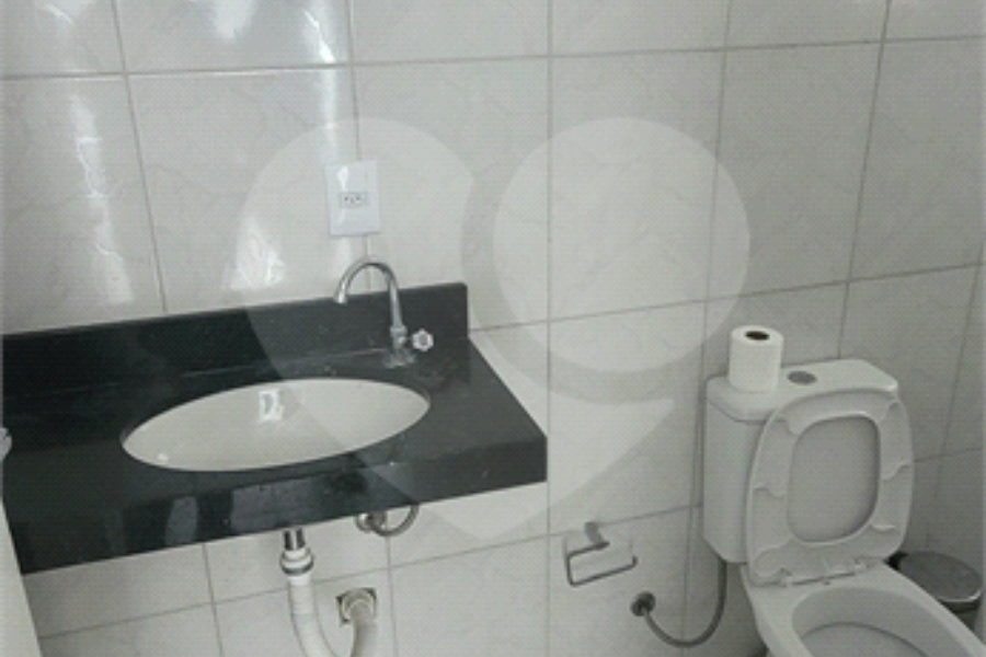 Sobrado à venda com 4 quartos, sendo 2 suítes, em Vila Irmãos Arnoni, São Paulo, SP