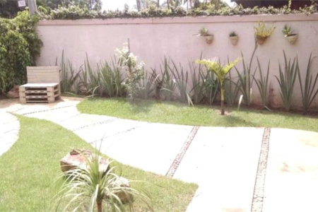 Casa à venda com 4 quartos, sendo 2 suítes, no condomínio Vinhas da Vista Alegre - Lado Sede, Vinhedo - SP