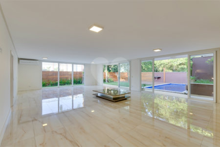 Casa à venda com 4 suítes no condomínio Porto Fino, São Paulo - SP