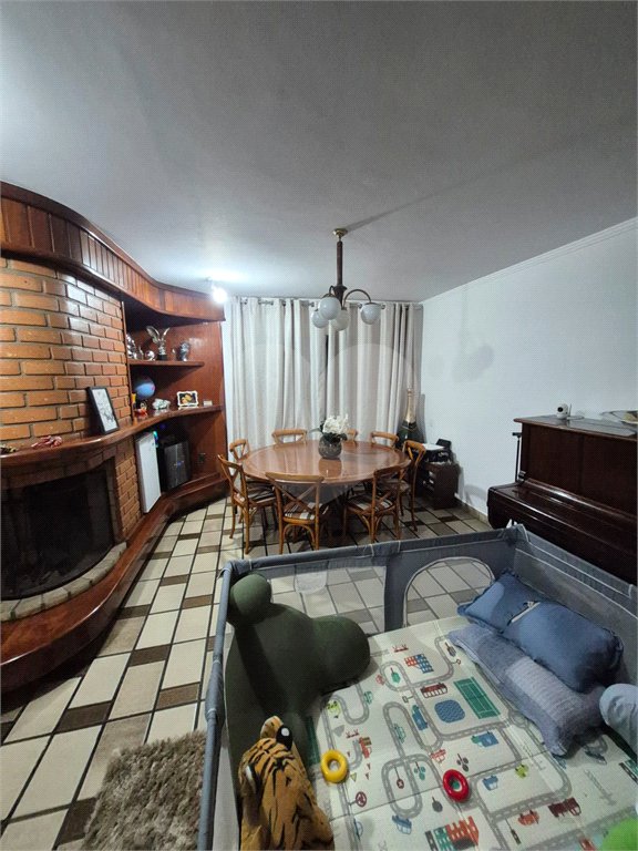 Casa à venda com 4 quartos, sendo 3 suítes,  em Planalto Paulista, São Paulo, SP