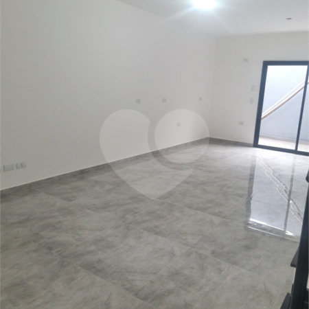 Sobrado à venda com 3 quartos, sendo 1 suíte, em Vila São Paulo, São Paulo, SP