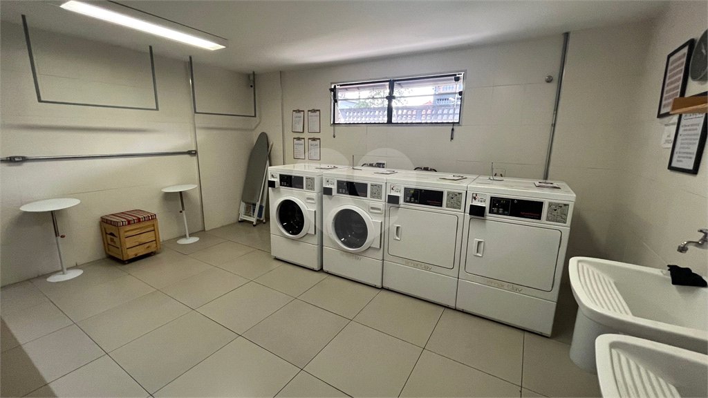 Apartamento à venda com 2 quartos, sendo 1 suíte,  em Carandiru, São Paulo, SP