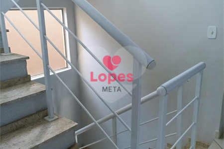 CASA À VENDA RESIDENCIAL ANA MARIA 192m², 3 DORMITORIOS, 1 SUITE, 2 VAGAS DSÃO JOSÉ DOS CAMPOS/SP