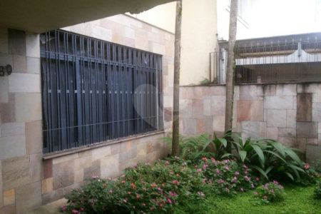 Sobrado à venda com 3 quartos, sendo 1 suíte,  em Granja Julieta, São Paulo, SP