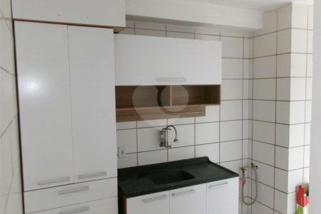 Apartamento à venda com 2 quartos em Jardim Arco-íris, Cotia, SP