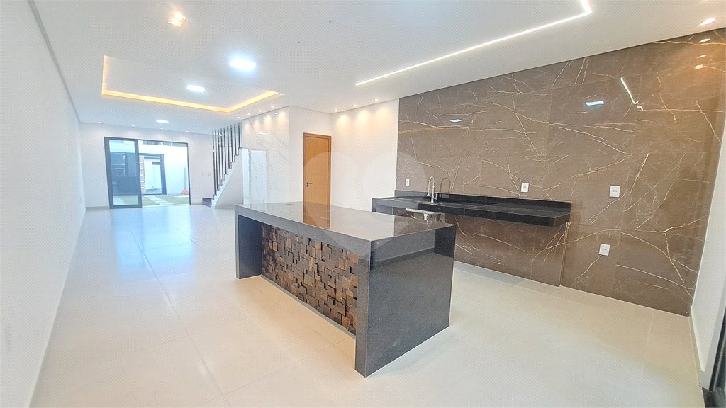 Duplex à venda com 3 quartos, sendo 1 suíte, em Tabapiri, Porto Seguro, BA