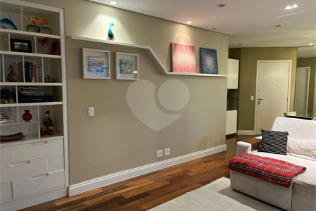 Apartamento à venda com 3 suítes em Vila Gertrudes, São Paulo, SP