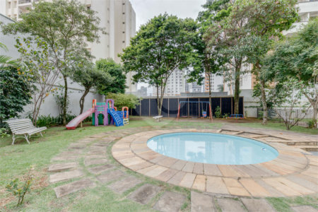 Apartamento à venda com 3 quartos, sendo 1 suíte, em Chácara Santo Antônio (zona Sul), São Paulo, SP