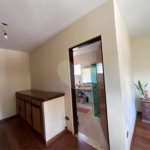 Casa à venda com 5 quartos, sendo 2 suítes,  em Jardim Maristela, Atibaia, SP
