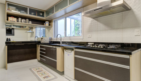 Casa à venda com 4 quartos, sendo 2 suítes,  no condomínio Residencial Terras Altas, São Paulo - SP