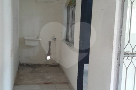 Casa para alugar com 2 quartos, sendo 1 suíte, em Campo Grande, Rio de Janeiro, RJ
