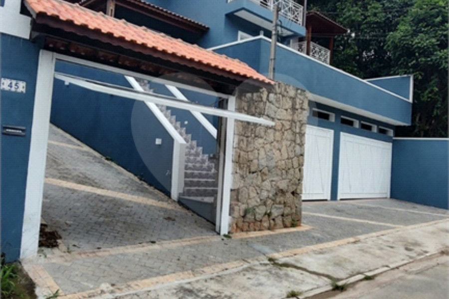 Casa à venda com 3 quartos, sendo 2 suítes,  em Serra da Cantareira, Mairiporã, SP
