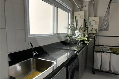 Apartamento à venda com 3 suítes em Nova Petrópolis, São Bernardo do Campo, SP