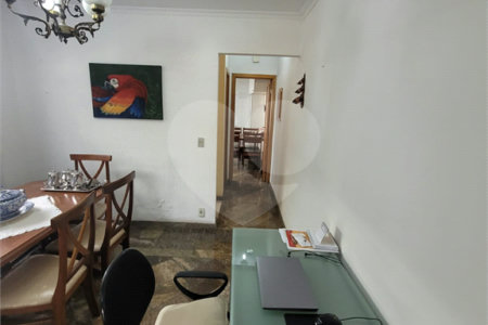 Sobrado à venda com 3 quartos, sendo 1 suíte, em Jardim da Glória, Cotia, SP