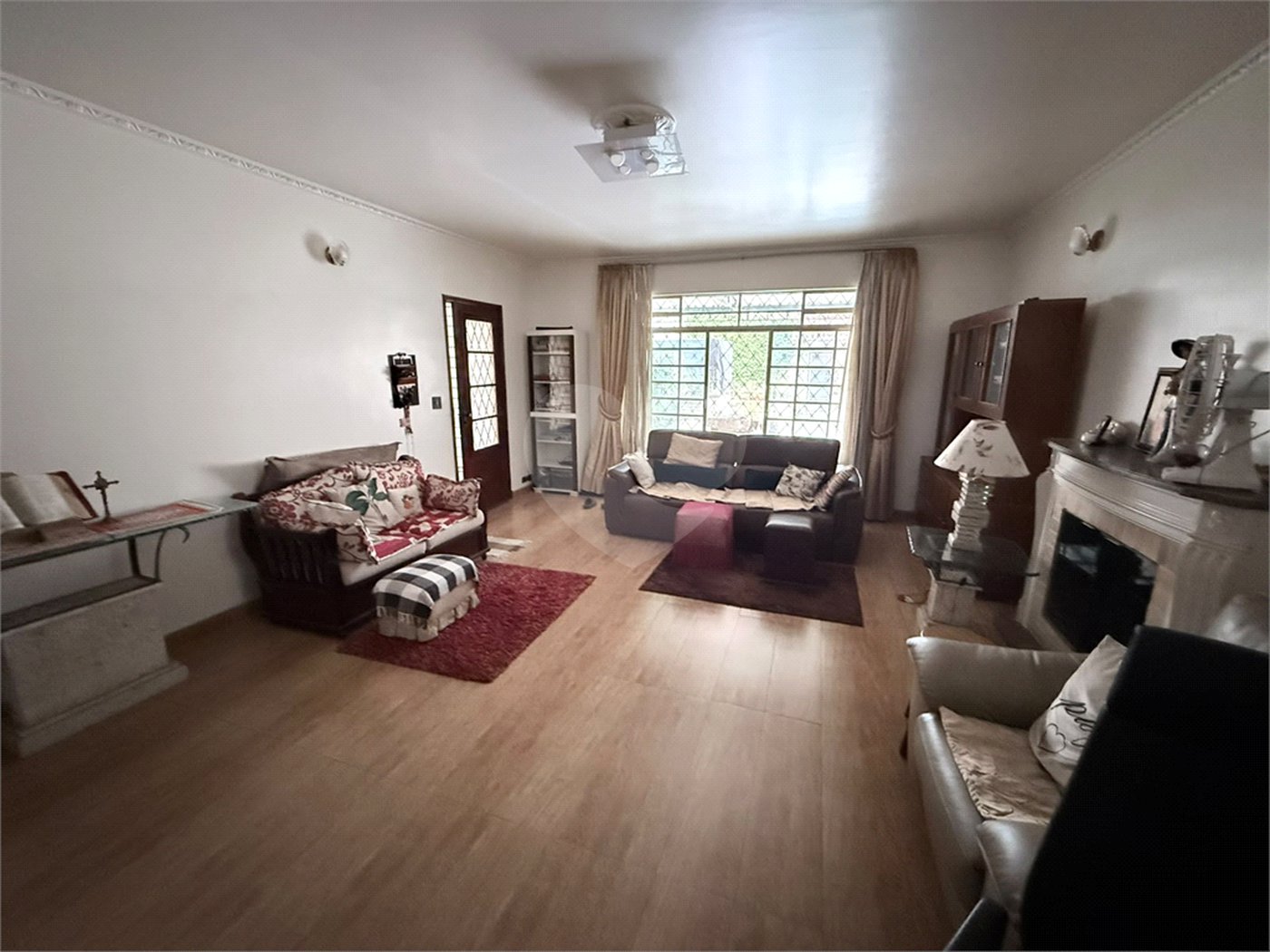 Casa à venda com 3 quartos, sendo 1 suíte, em Chora Menino, São Paulo, SP